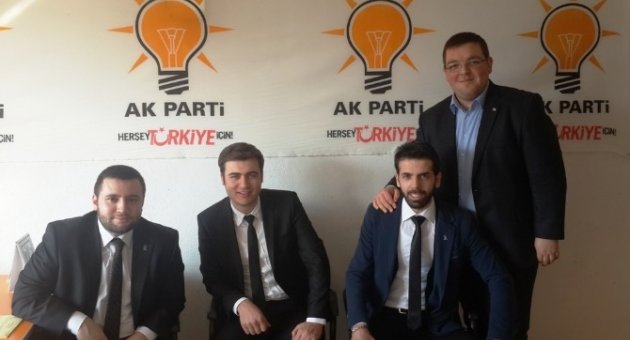 Gömeç’te Ak Gençlik’in Yeni Başkanı Topkaya Oldu