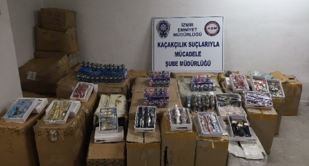Gümrük Kaçağı Saatlere Polis El Koydu