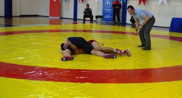Güreşçiler, Tekirdağlı Hüseyin Pehlivan Anısına Ter Döktü