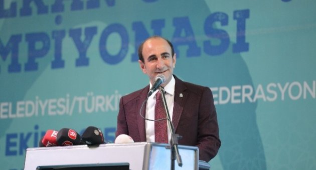 Güreşte İlk Günün Lideri Türkiye