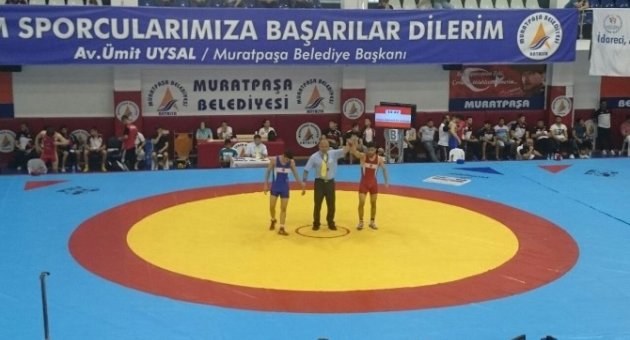 Güreşte Milli Gurur