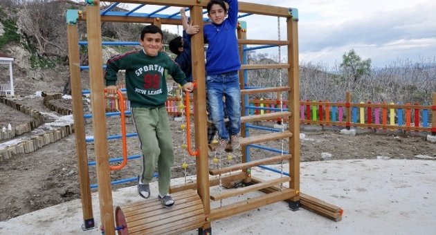Güzelhisar’da Çocuklar Mutlu