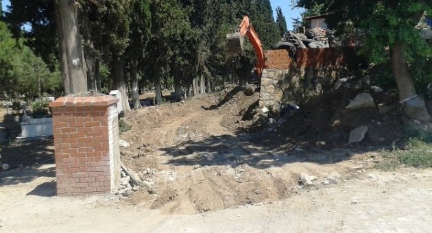 Hacı Hüseyinler Kilit Parke İle Döşeniyor