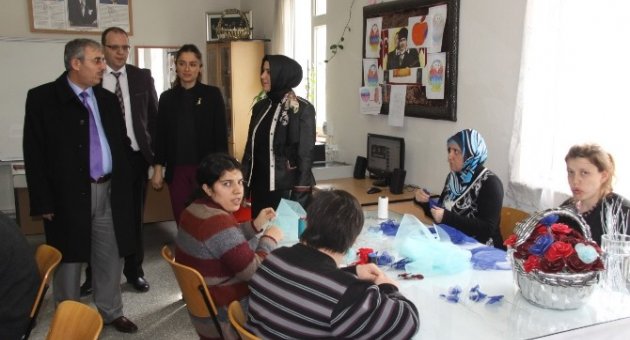 Halk Eğitim’den "engelliler Koleji"