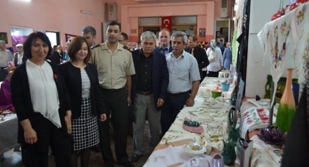 Halk Eğitim’den Yıl Sonu Sergisi