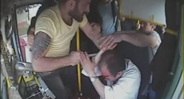 Halk Otobüsünde Dehşet Anları Kamerada...