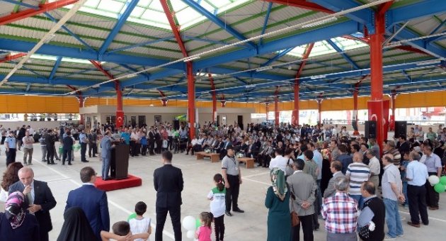 Hamitler Pazar Alanı Sağlık Bakanı Müezzinoğlu Tarafından Açıldı