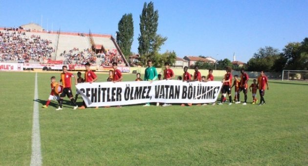 Hamzaoğlu: “bir Bardak Suda Fırtınalar Koparılmaya Çalışılıyor”
