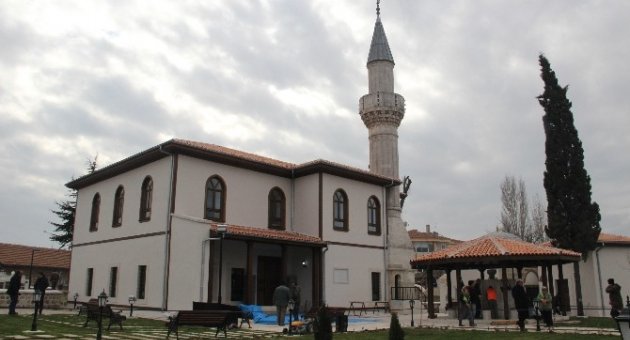 Hasan Sezai Dergahı Açılış İçin Bakanlar Bekliyor