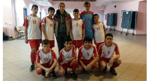Hasankadı Ortaokulu Hız Kesmiyor