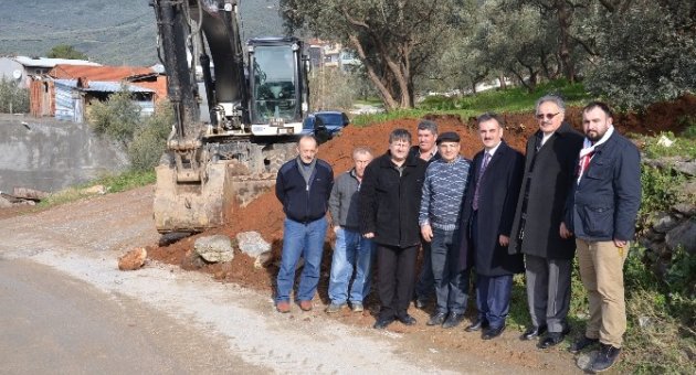 Hastane Yolu 8 Metreye Çıkıyor