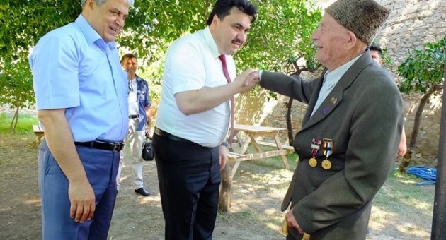 Havran’da Bayram Kutlaması