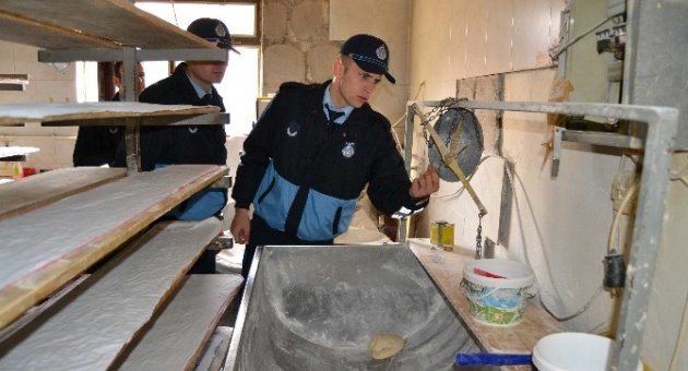 Hayrabolu Belediyesi Zabıta Ekipleri Fırınları Denetledi