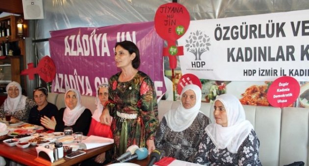 Hdp İzmir Kadın Adaylarını Tanıttı