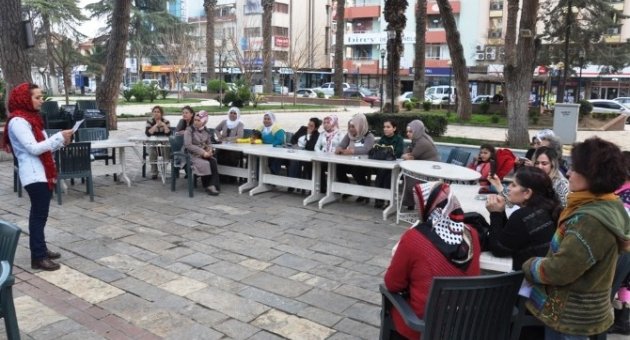 Hdp’li Kadınlardan 8 Mart Toplantısı