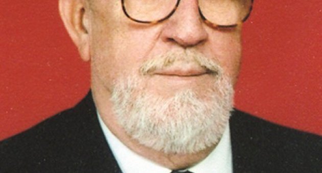 Hizmet Rekortmeni Avukat Kansere Yenildi