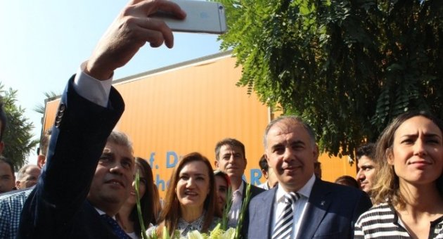 Hotar’dan Seçim Ofisi Yerine Gezici Tır