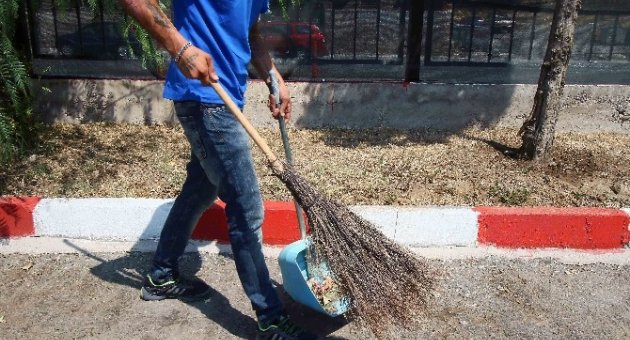 Hükümlüler Cezalarını Çalışarak Çekiyor