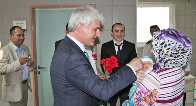Hüseyin Şahin’den Dünya Kadınlar Günü Mesajı