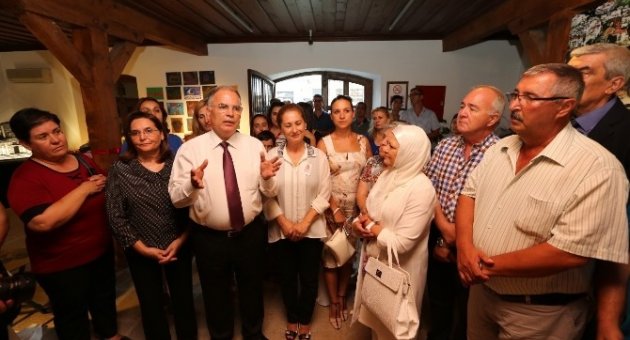 Huzurevi Sakinlerinin Sergisinden Barış Mesajları Yükseldi