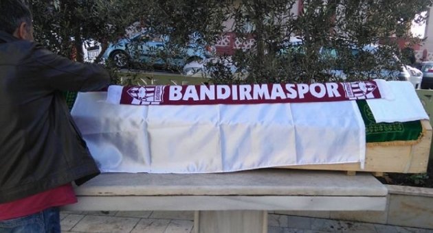 İdmanda Kalp Krizi Geçiren Tribün Lideri Öldü