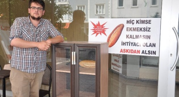 İhtiyaç Sahiplerine Ücretsiz Ekmek