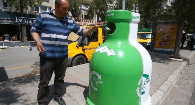 İki Ton Cam Şişe Geri Dönüşüme Kazandırıldı