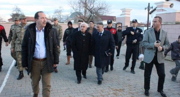 İl Kriz Heyeti, Taşkın Sahasına Helikopterle Gitti