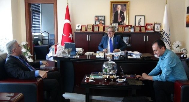 İlçe Emniyet Müdüründen Başkana Ziyaret