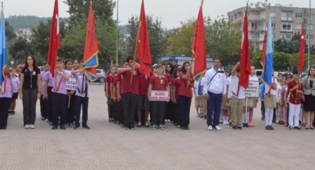 İlköğretim Haftası Aliağa’da Törenle Kutlandı