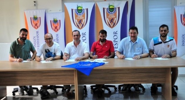 İnegöl Belediyespor Basketbol Takımı Teknik Heyeti İle Sözleşme İmzalandı