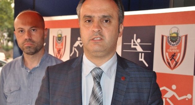 İnegöl’de Kurumlararası Voleybol Turnuvası