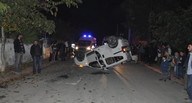 İnegöl’de Trafik Kazası: 3 Yaralı