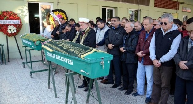 İntihar Eden Mit Mensubu Ve Öldürdüğü Kızı Toprağa Verildi