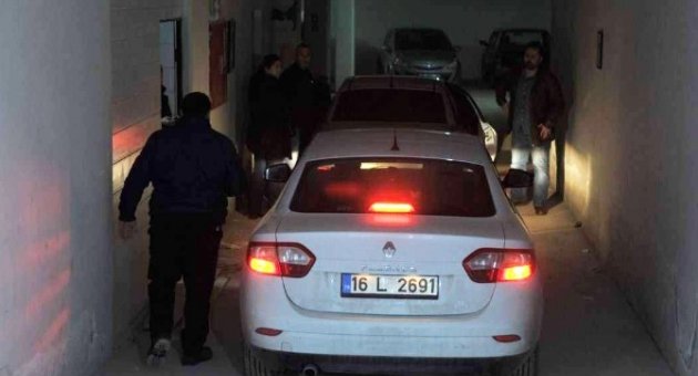 İşadamının Katili Olduğu İddia Edilen Şüpheli Ve Eşi Adliyede