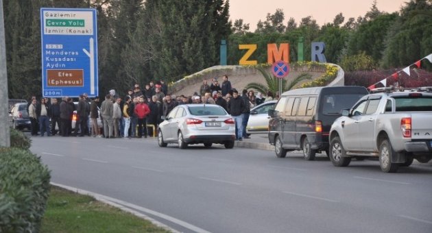 İstanbul’da Öldürülen Kadın Teröristin Cenazesi İzmir’e Getirildi
