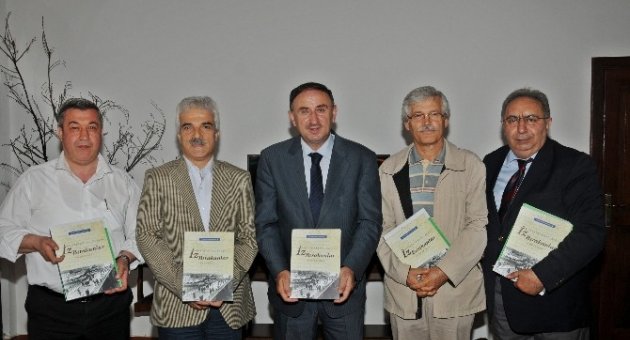 ’iz Bırakanlar’ Kitaplaştı