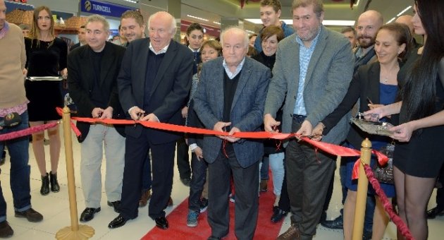 İzmir Park’a Görkemli Açılış