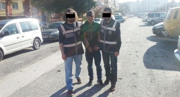 İzmir Polisi Kapkaççılara Göz Açtırmadı