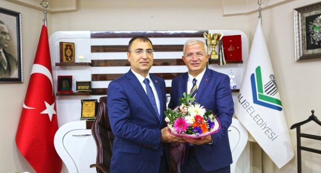İzmir Valisi’nden Anlamlı Teşekkür