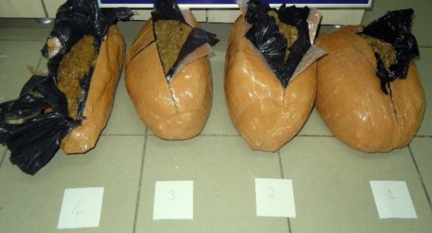 İzmir Ve İstanbul’da Uyuşturucu Operasyonu: 10 Şüpheli Tutuklandı