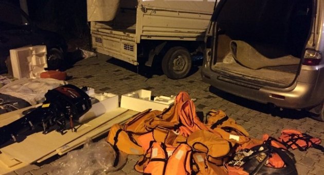 İzmir’de 14 İnsan Taciri Yakalandı