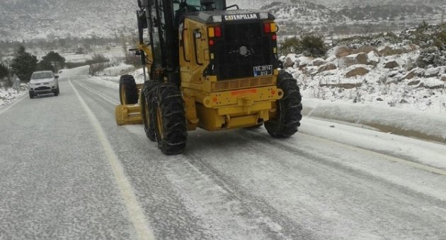 İzmir’de 19 Köy Yolu Ulaşıma Kapandı