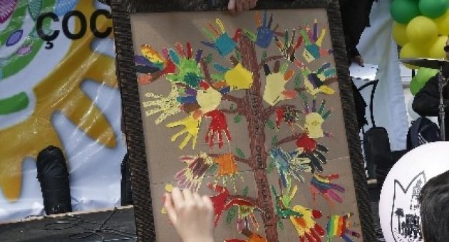İzmir’de 23 Nisan’ı Coşkuyla Kutladılar