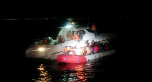 İzmir’de 33 Sığınmacı Boğulmaktan Kurtarıldı