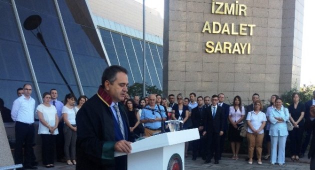 İzmir’de Adli Yıl Törenle Açıldı