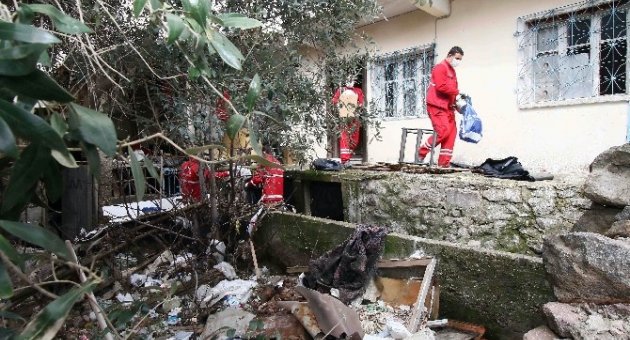 İzmir’de Belediye Ekibini Şaşkına Çeviren Olay
