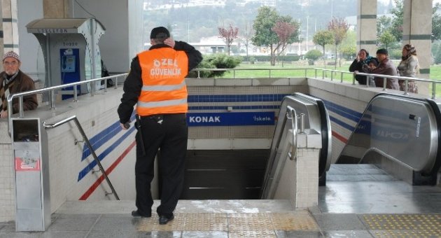 İzmir’de Elektrik Kesintisi Seferleri Vurdu