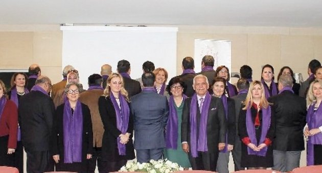İzmir’de Erkekler Kadınlara Sırt Çevirdi