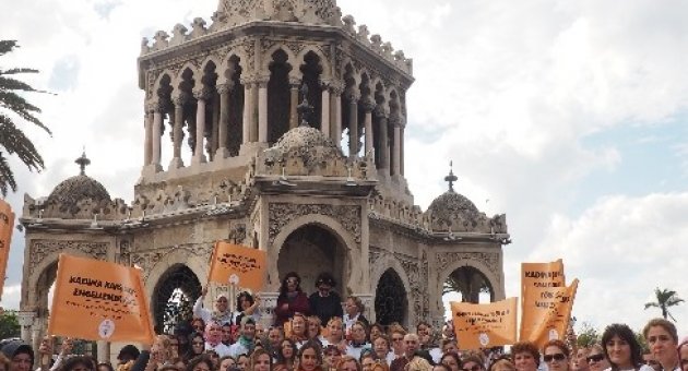 İzmir’de Kadına Şiddete Hayır Toplantısı